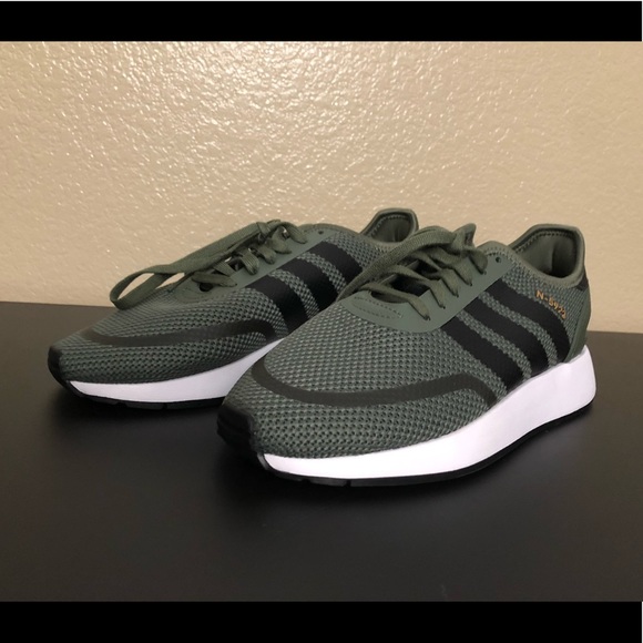 ❌SOLD❌NEW Adidas N5923 Women’s Shoe size 5 Green - Picture 1 of 7